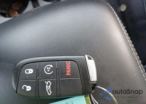 2019 Chrysler 300 300S z USA, uszkodzony, nr VIN 2C3CCABG4KH708162